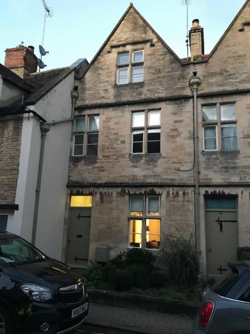 Beautiful House, Cirencester Centre, Parking Exterior foto
