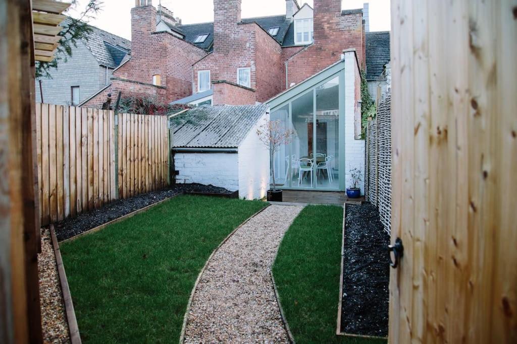 Beautiful House, Cirencester Centre, Parking Exterior foto